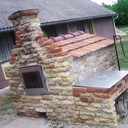 Guest house Sakaltanya Sorozo- Borozo Pihenohaz