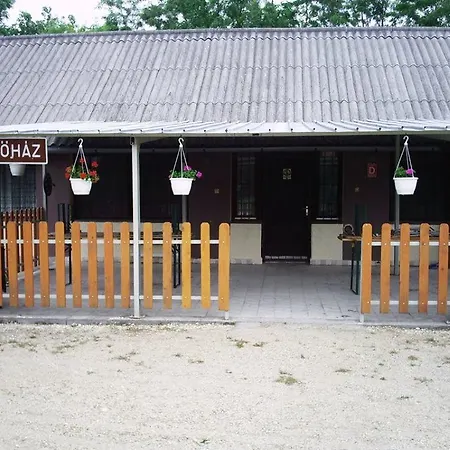 Guest house Sakaltanya Sorozo- Borozo Pihenohaz *