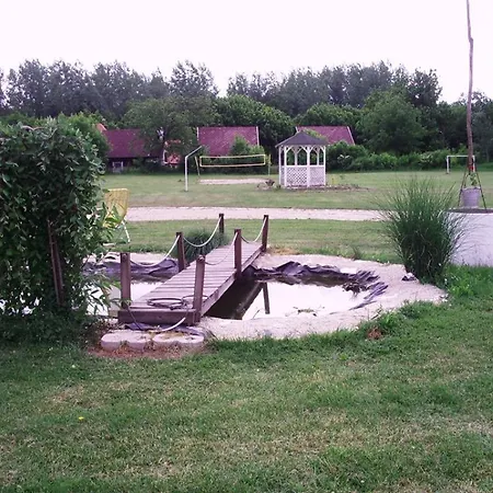 Sakaltanya Sorozo- Borozo Pihenohaz Guest house