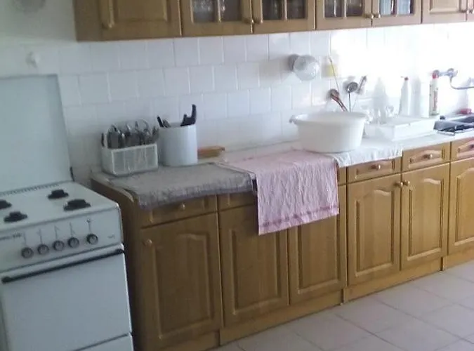 Sakaltanya Sorozo- Borozo Pihenohaz Konukevi Vének